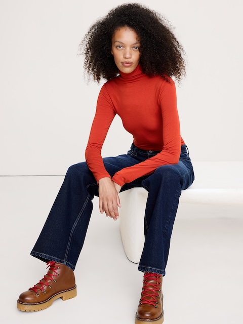 T-SHIRT À COL ROULÉ EN MÉLANGE DE LAINE LUXUEUX