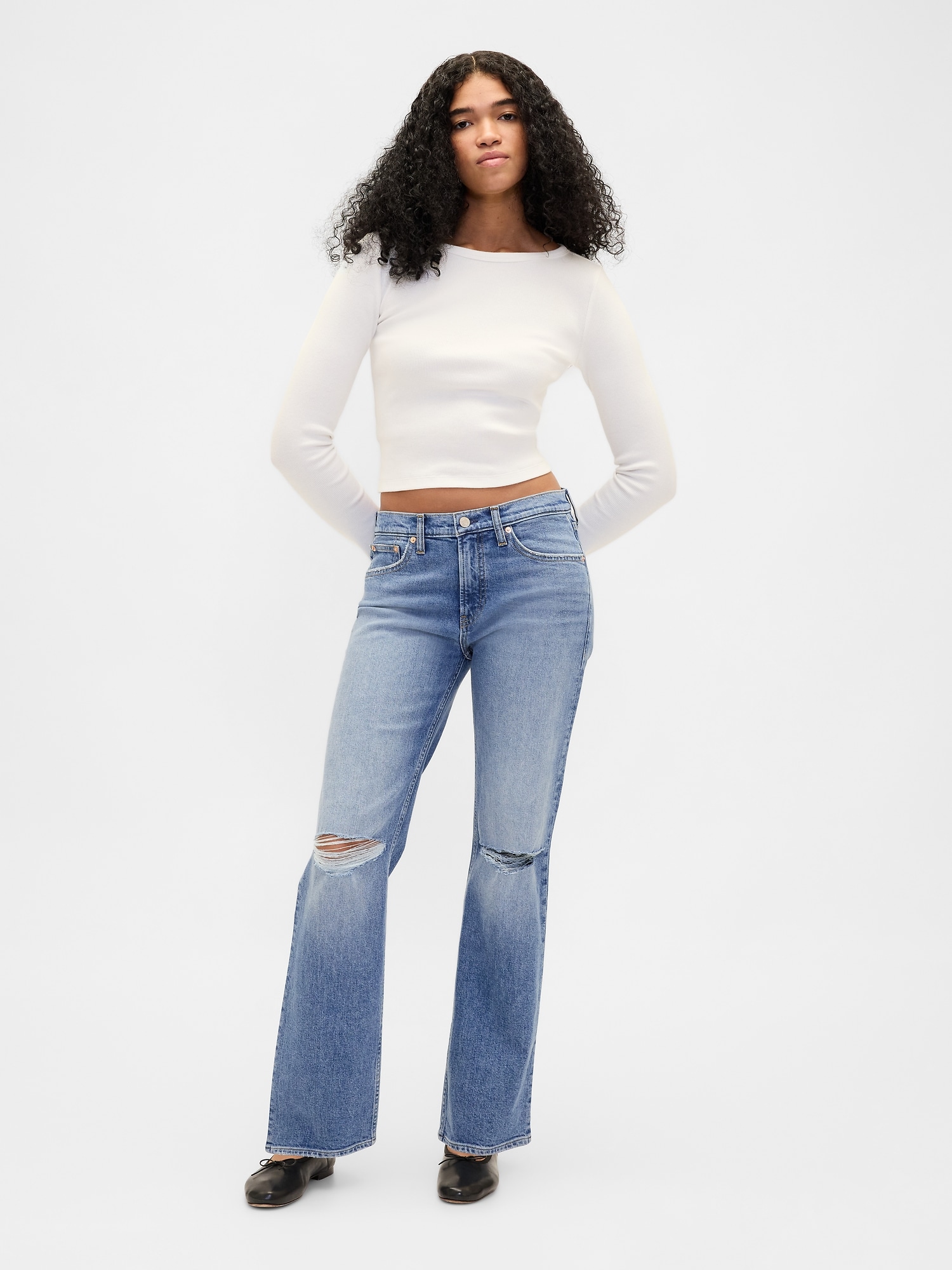 Mid Rise Relaxed Straight Jeans