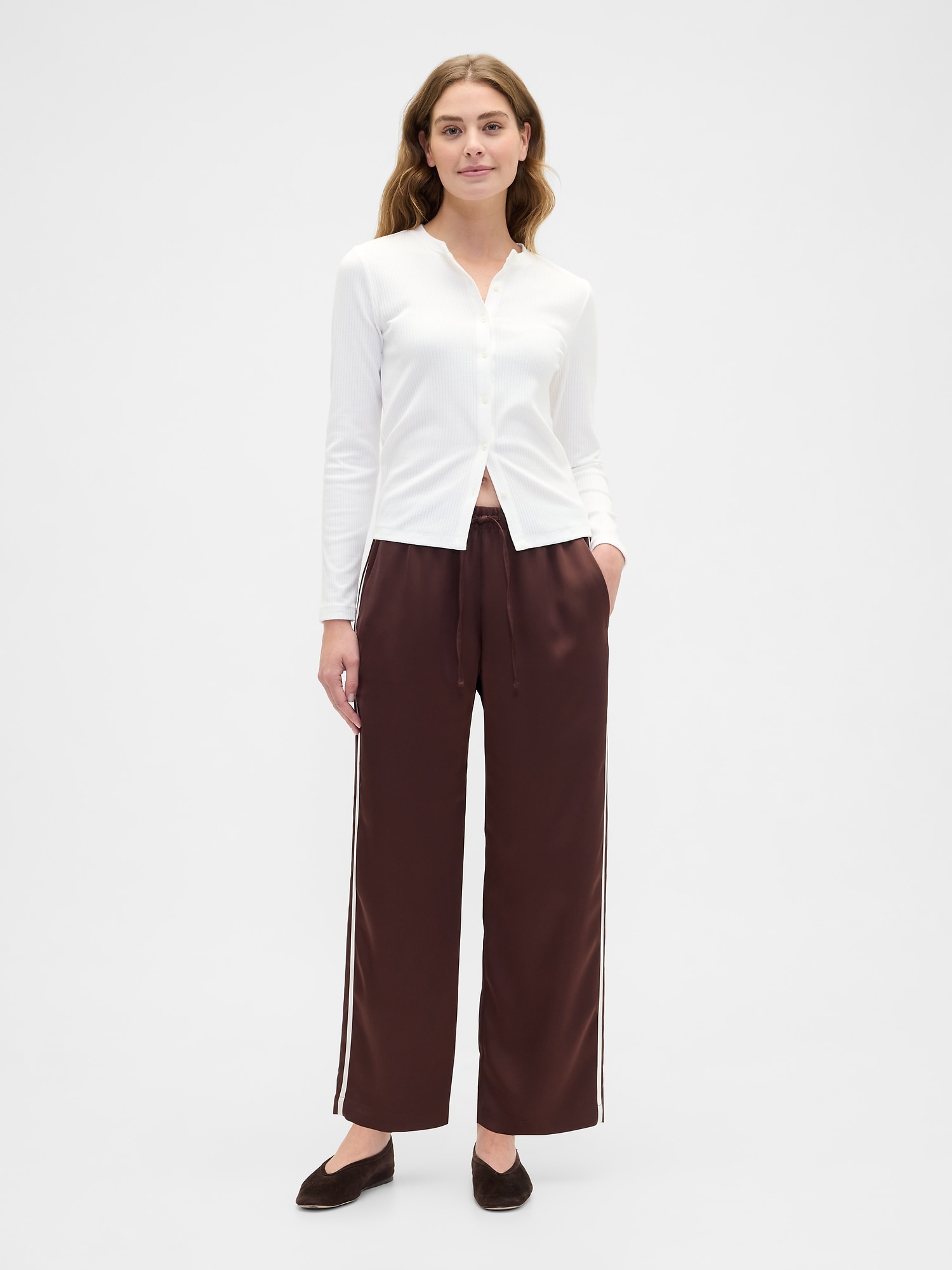 Relaxed Satin Straight-Leg Crop Pants