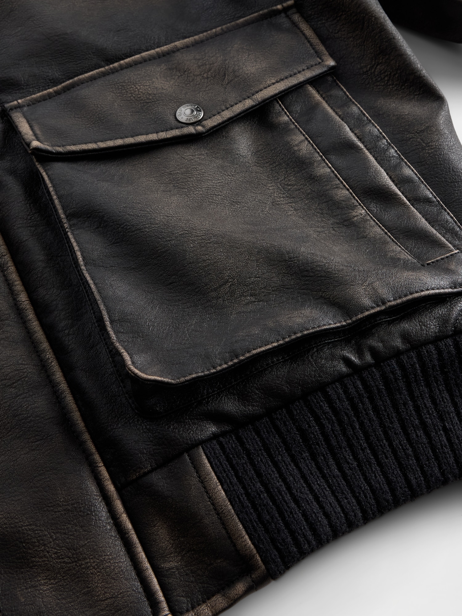 Gap公式オンラインストア | リサイクル ヴィーガンレザー ボンバー