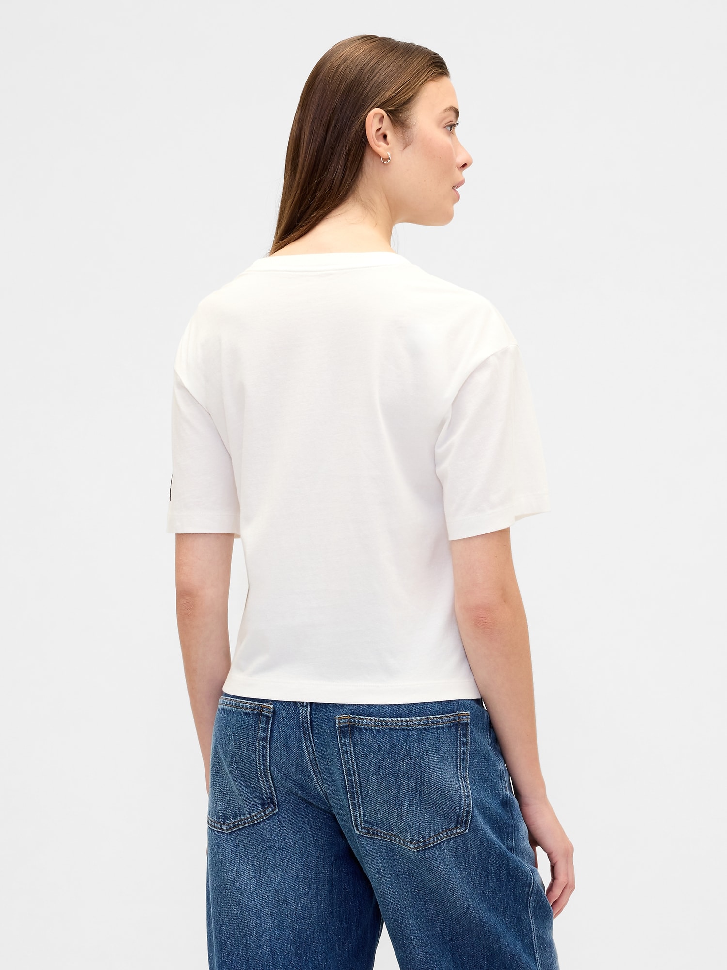 Peanuts Boxy Gap Logo T-Shirt | Gap Factory