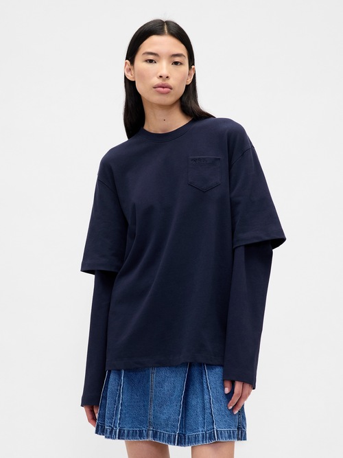 Gap &times; Sandy Liang ヘビーウェイトオーガニックコットン レイヤードTシャツ (ユニセックス)