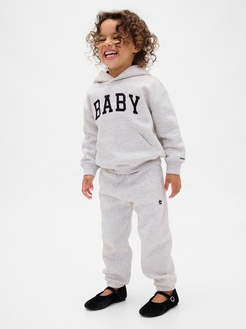 Gap &times; Sandy Liang ヴィンテージソフト ロゴ ジョガーパンツ (幼児・ベビー)