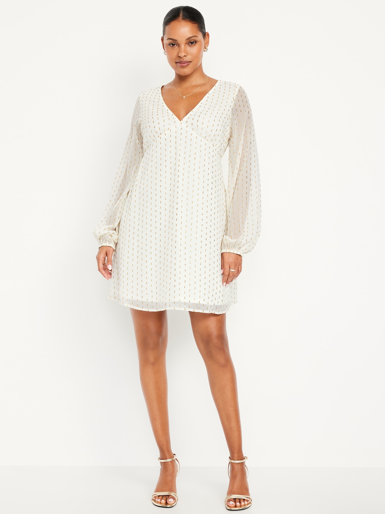 ROBE COURTE À PLUMETIS À ENCOLURE EN V
