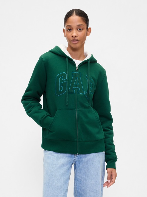 リラックスフィット GAPロゴ 裏ボア ジップアップパーカー