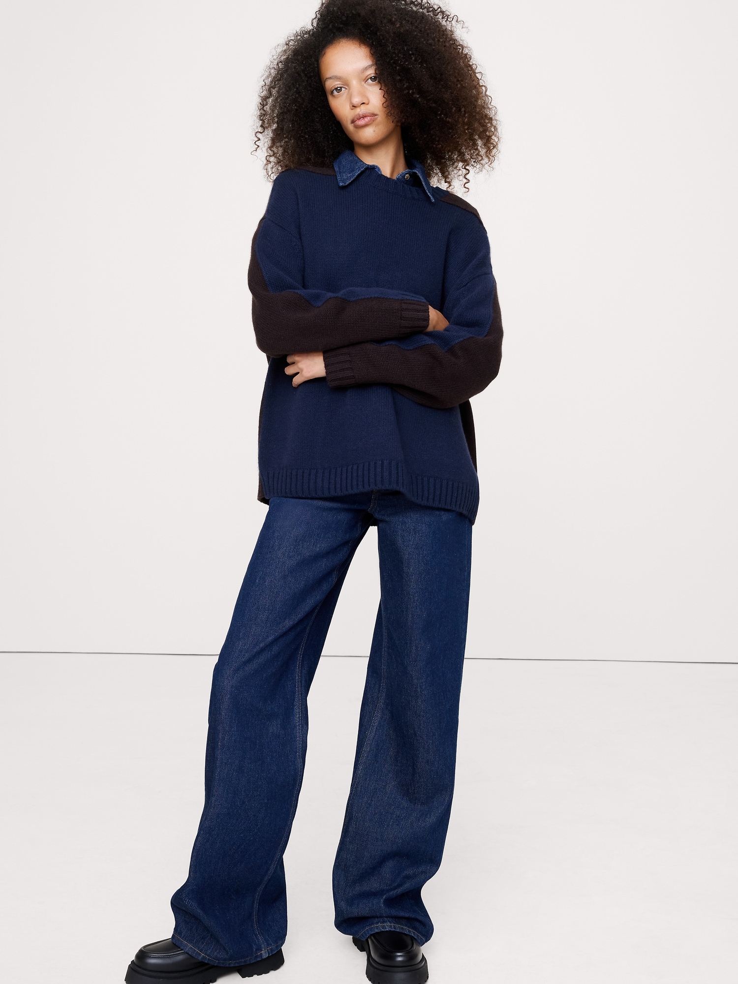 CHANDAIL SURDIMENSIONNÉ RAS DU COU EN LAINE MÉRINOS ET COTON