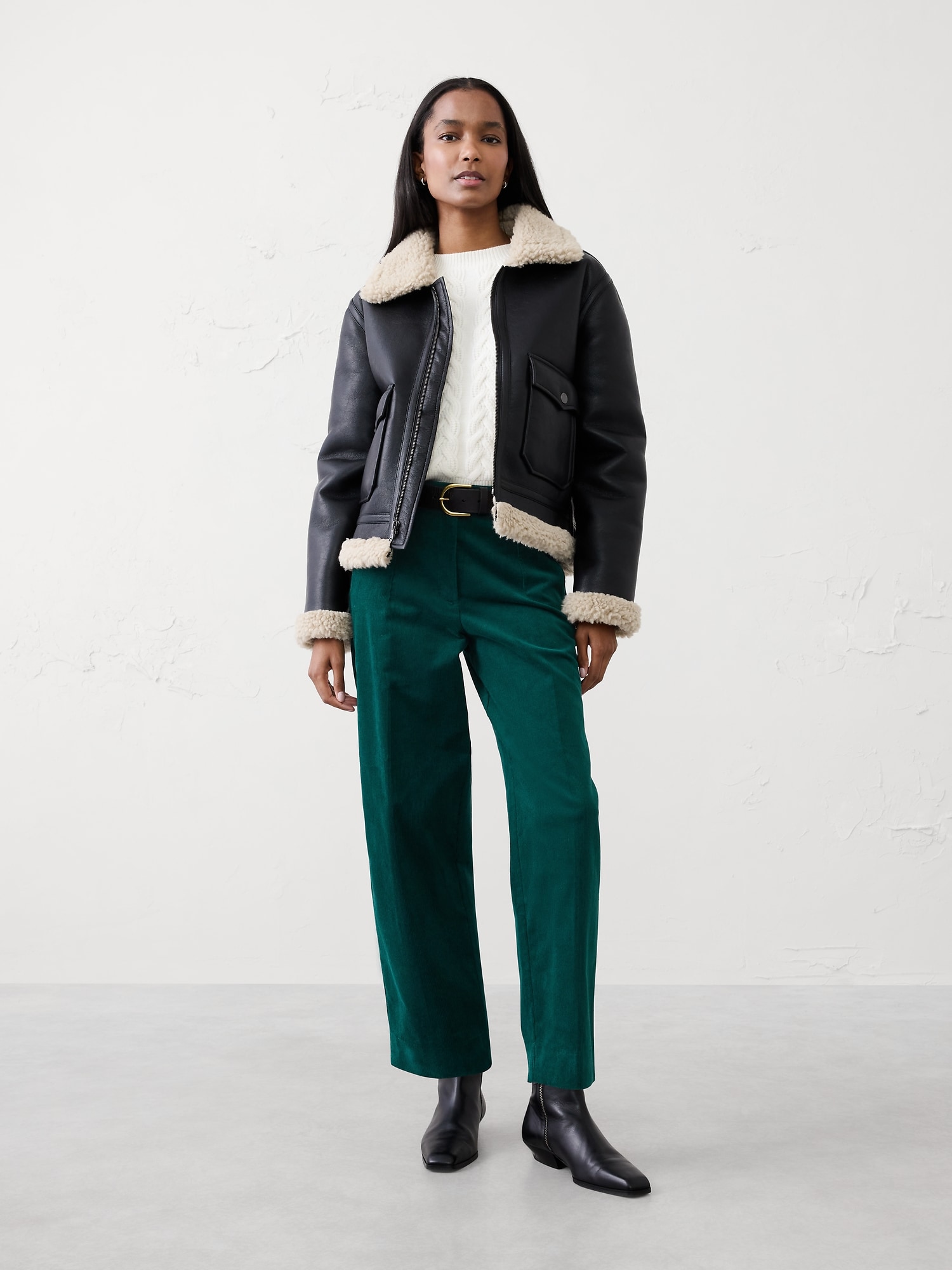 PANTALON DROIT À TAILLE MI-BASSE EN VELOURS CÔTELÉ