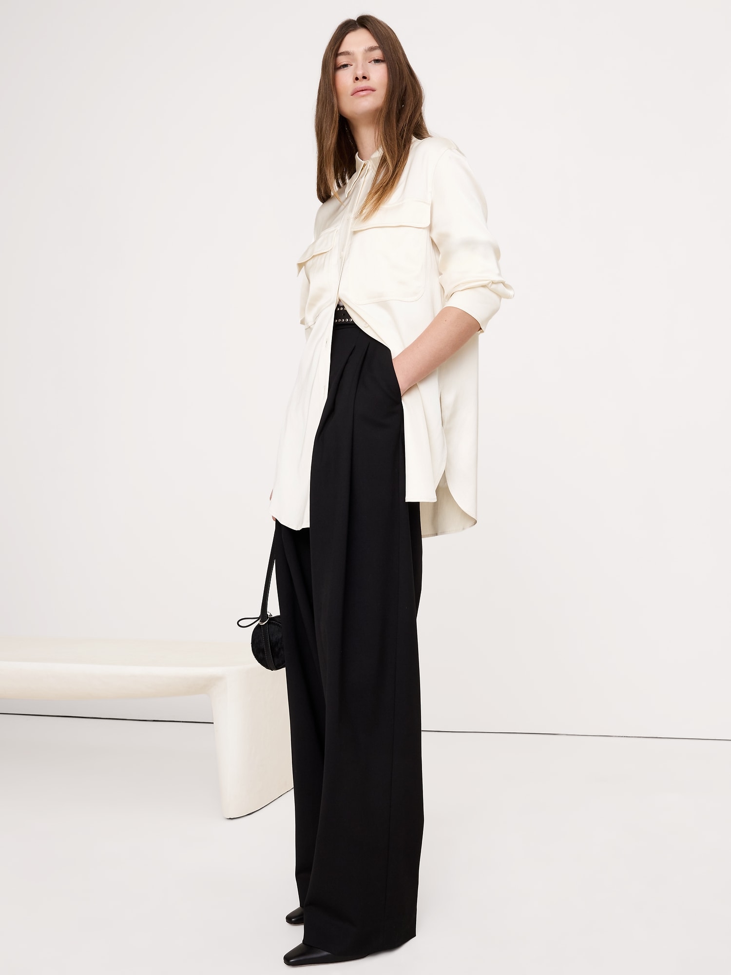 CHEMISE UTILITAIRE EN SATIN EXTENSIBLE