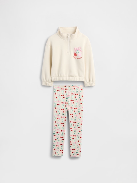 babyGap Two-Piece Outfit Set
