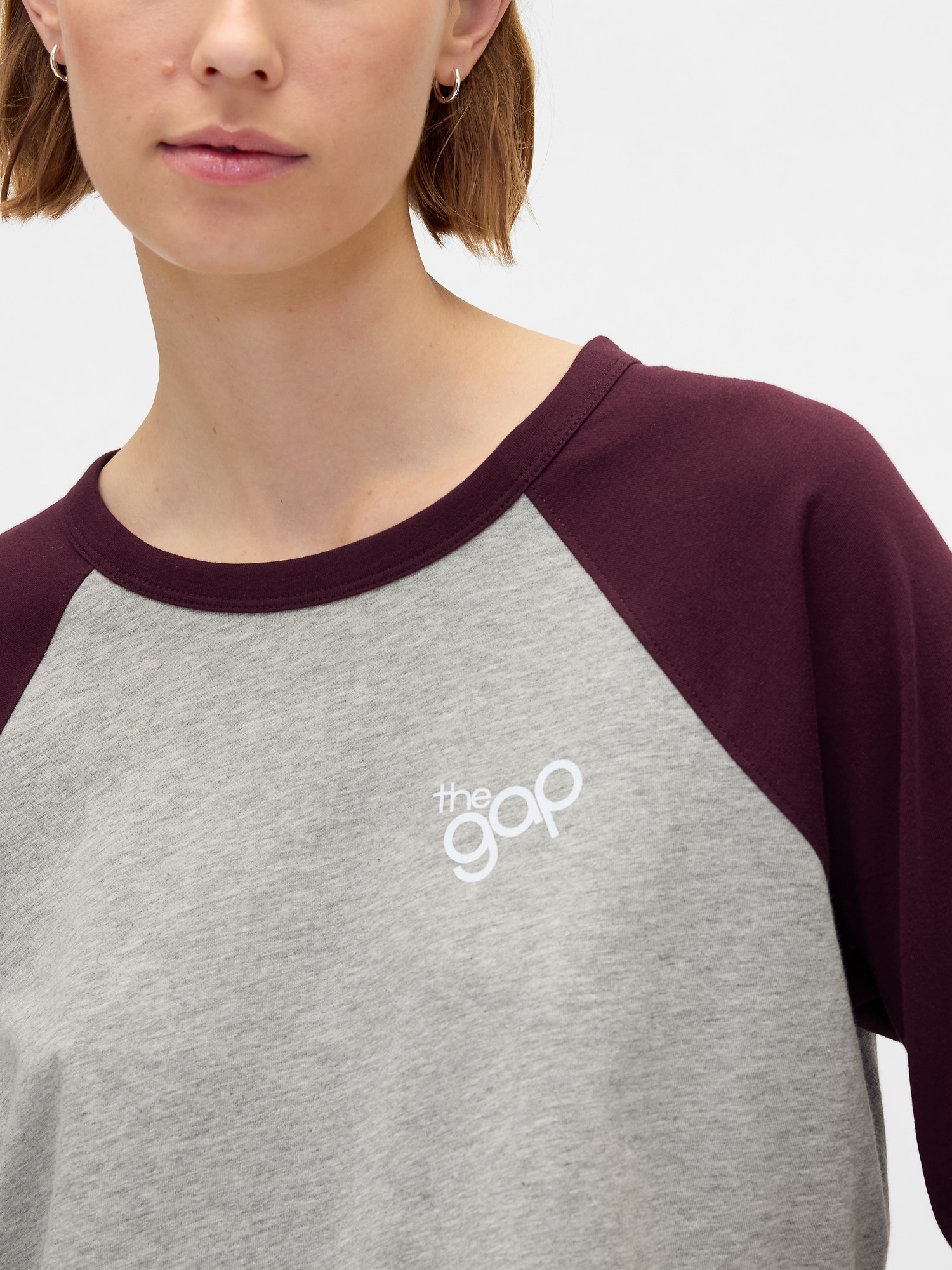 リラックスフィット クロップド GAPロゴTシャツ-4