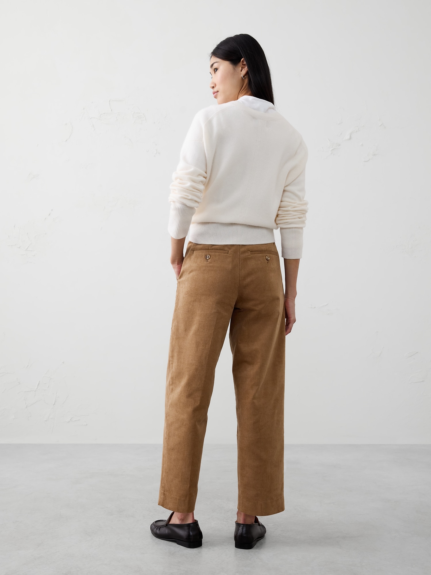 Straight Mid-Rise Corduroy Pant | Banana Republic Factory