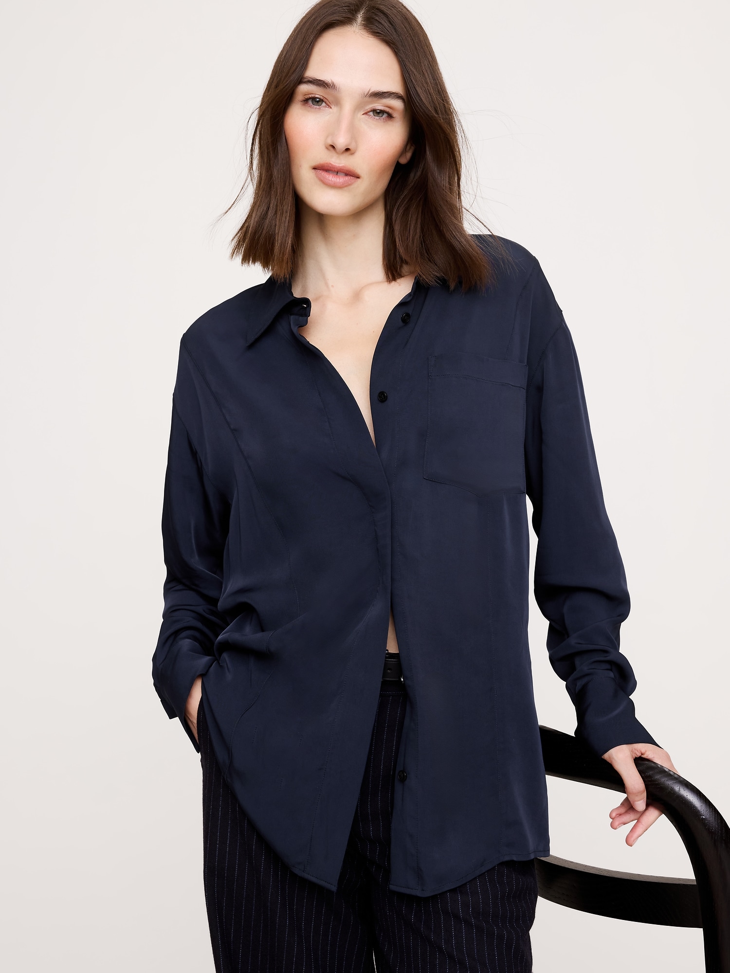 TUNIQUE FLUIDE BOUTONNÉE AU DOS