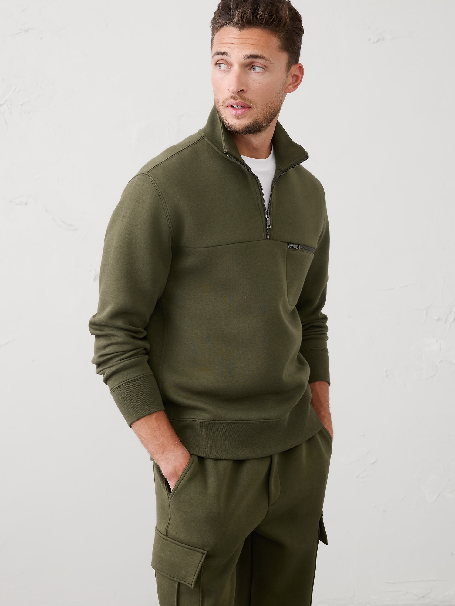 Weekender Quarter-Zip Sweatshirt