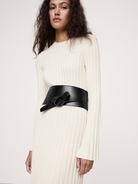 CEINTURE CORSET EN CUIR NOUÉ