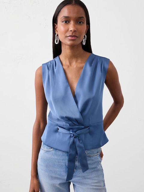 Yoke-Tie Top