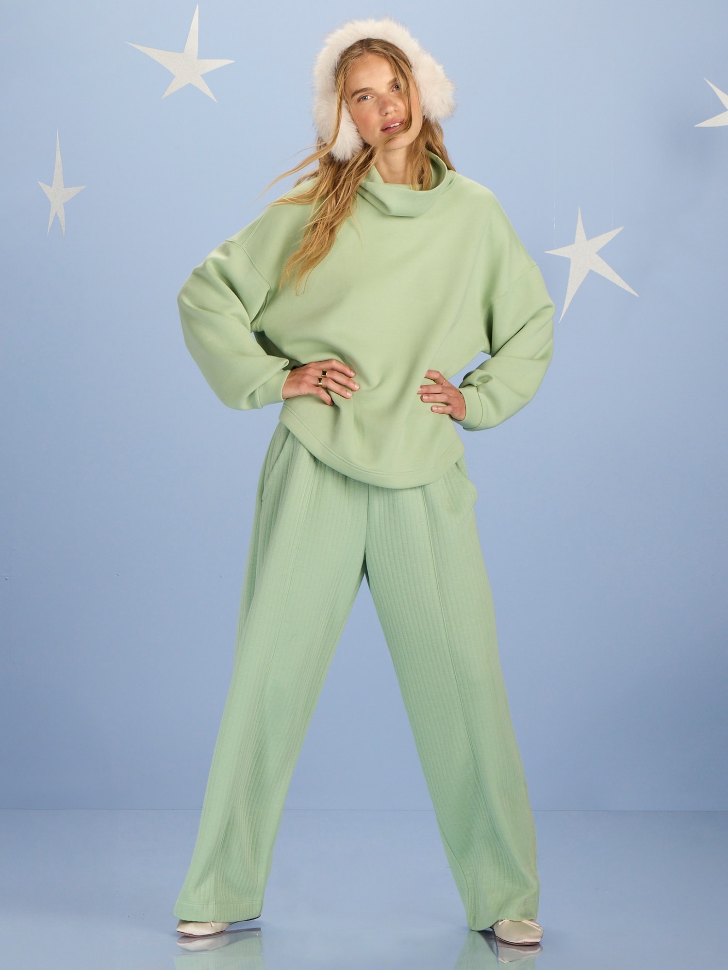 High-Waisted Bounce Fleece Quilted Wide-Leg Sweatpants