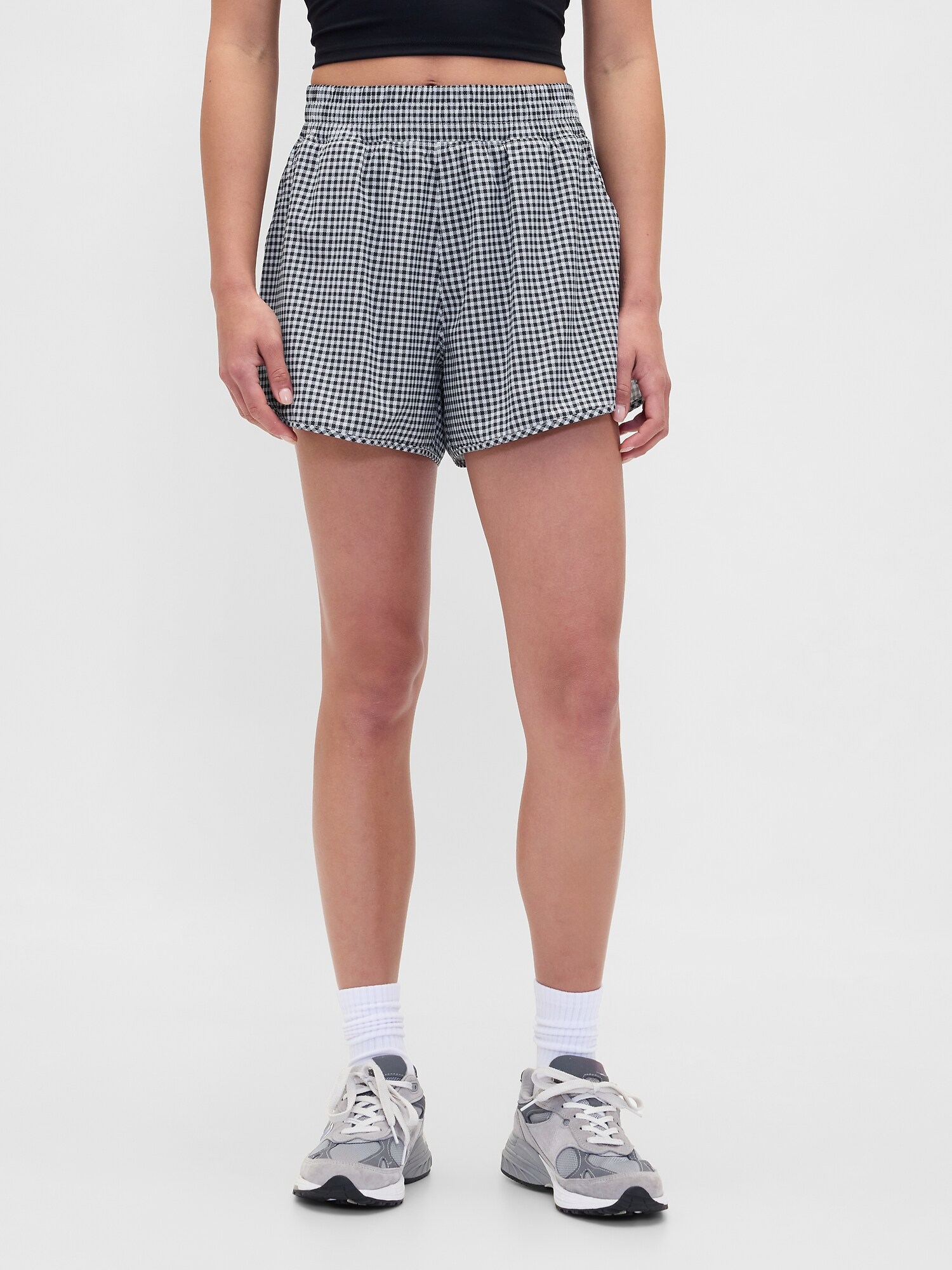 GapFit テック ハイライズ ランニング ショートパンツ-1