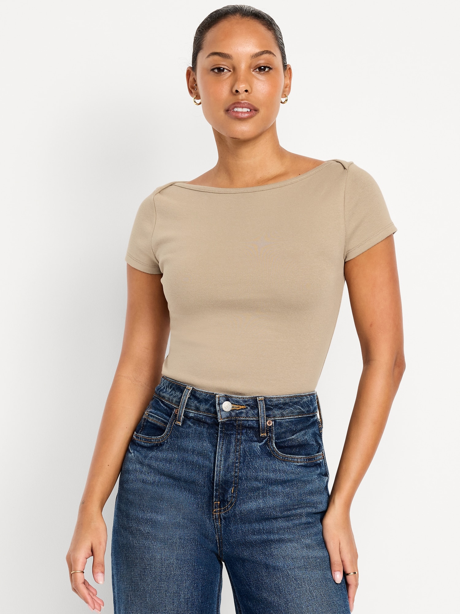 T-SHIRT AJUSTÉ À ENCOLURE BATEAU