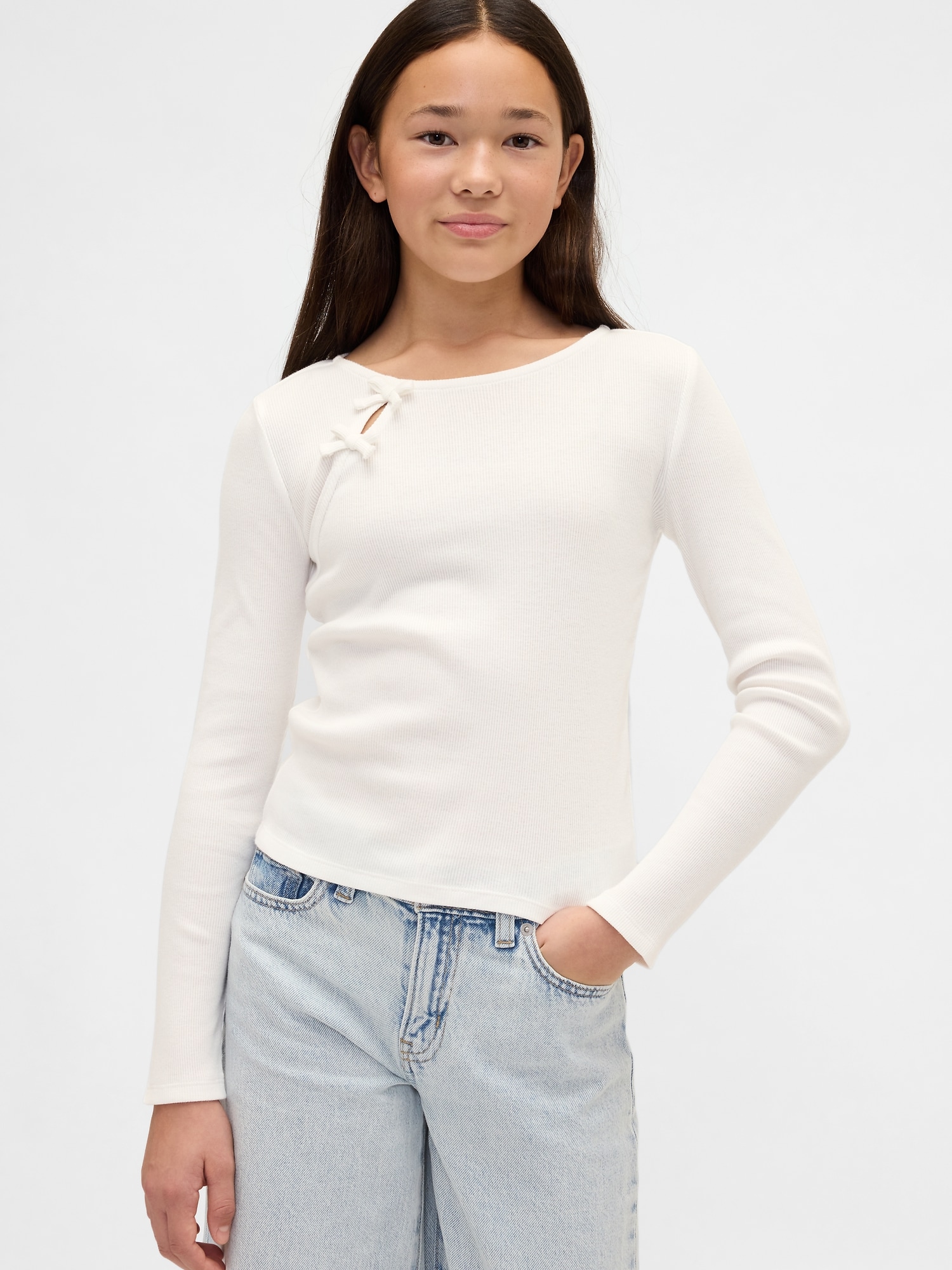 T-SHIRT CÔTELÉ AVEC BOUCLES POUR ENFANT