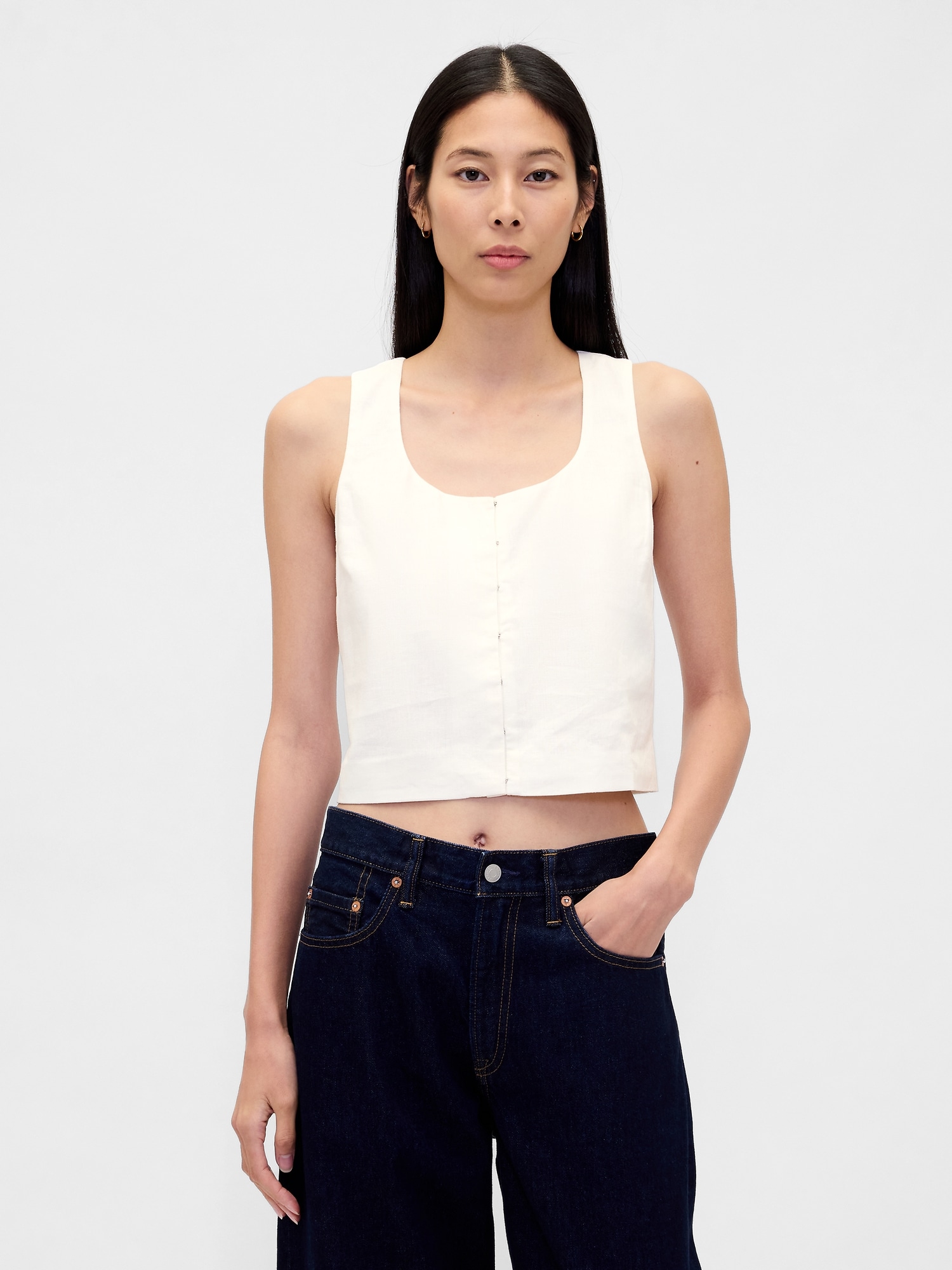 Linen-Blend Hook-Front Crop Shell Top