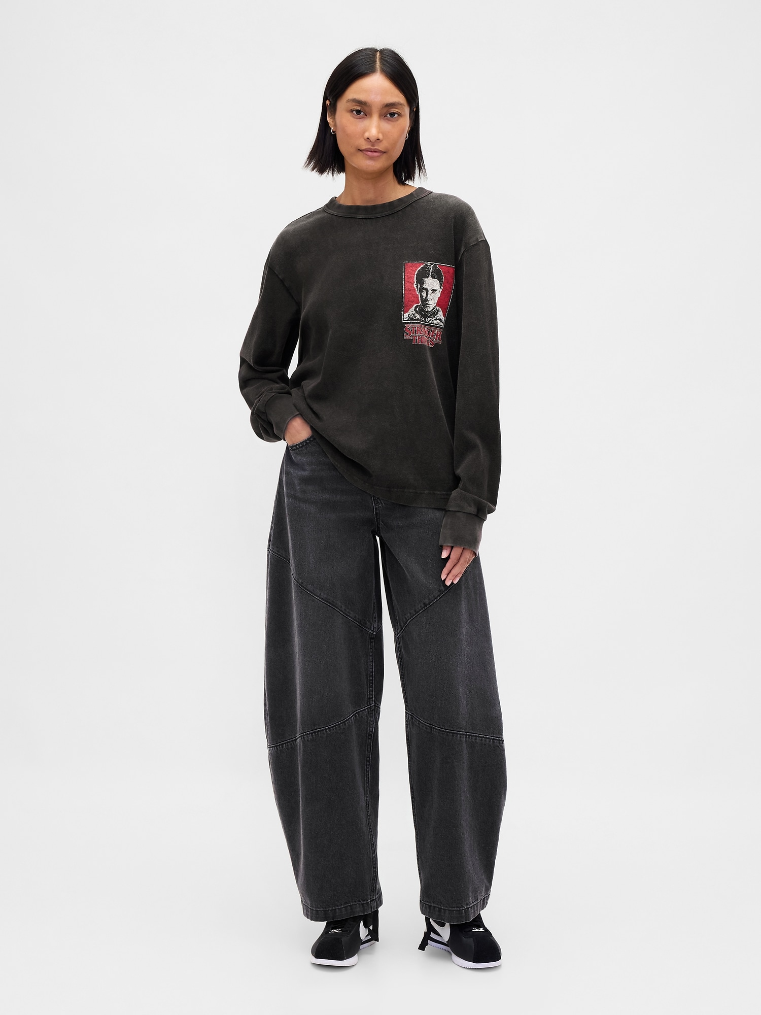 ストレンジャー・シングス グラフィックTシャツ