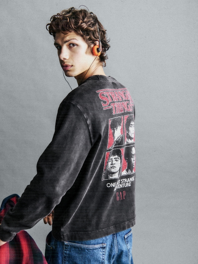 ストレンジャー・シングス グラフィックTシャツ-6