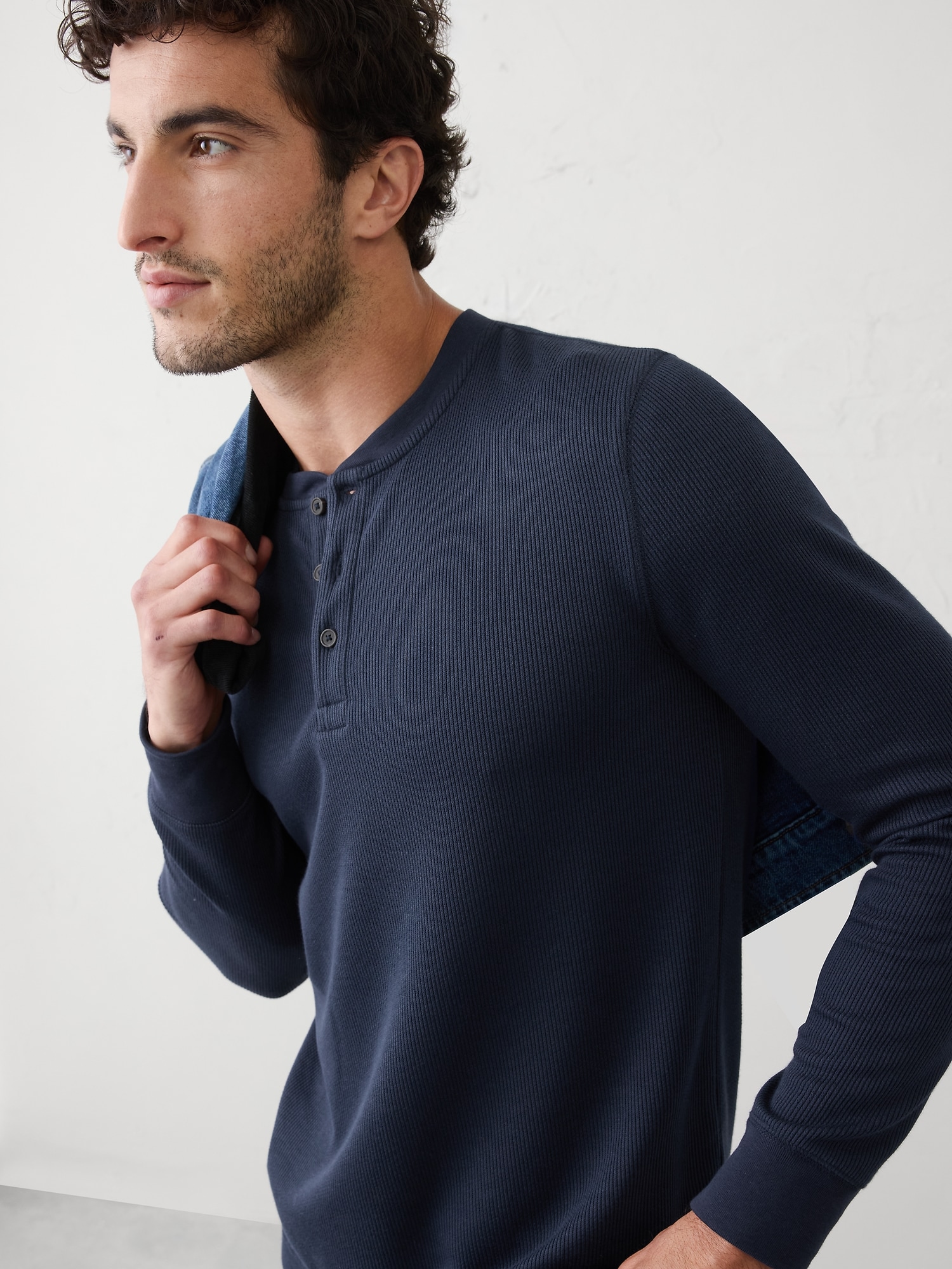 HENLEY EN TRICOT GAUFRÉ