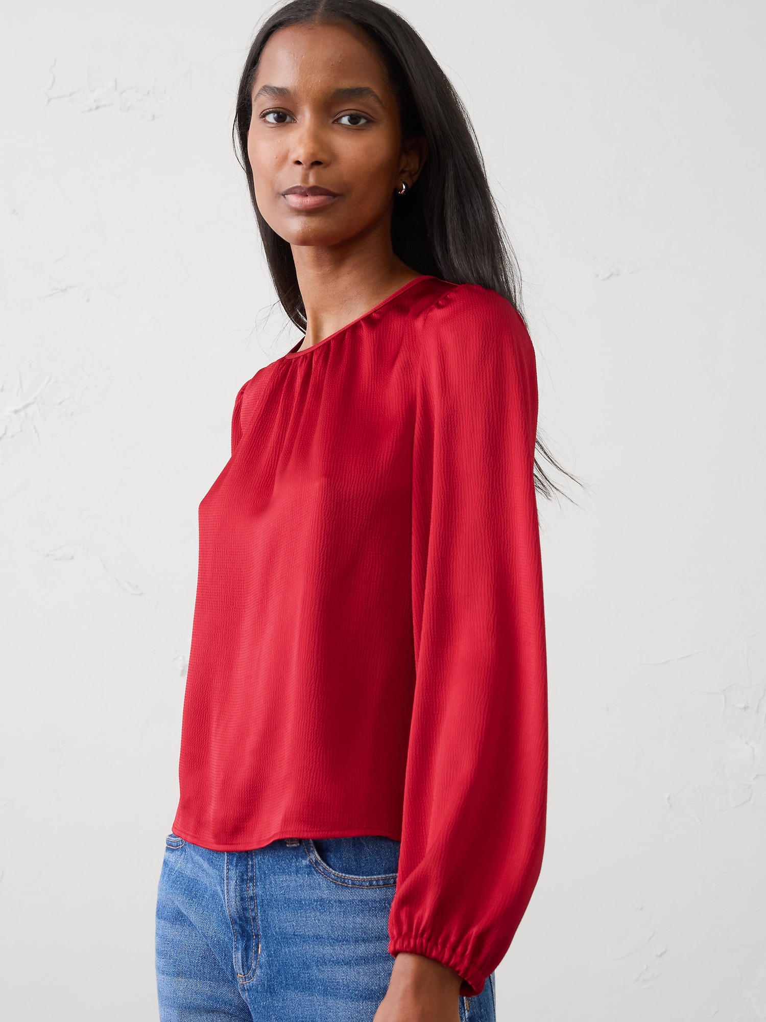 Volume-Sleeve Top