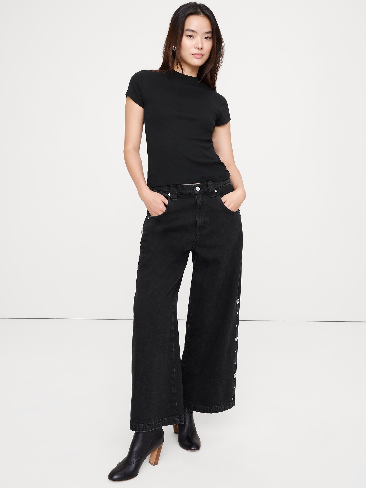 Airy Cotton Mock-Neck T-Shirt