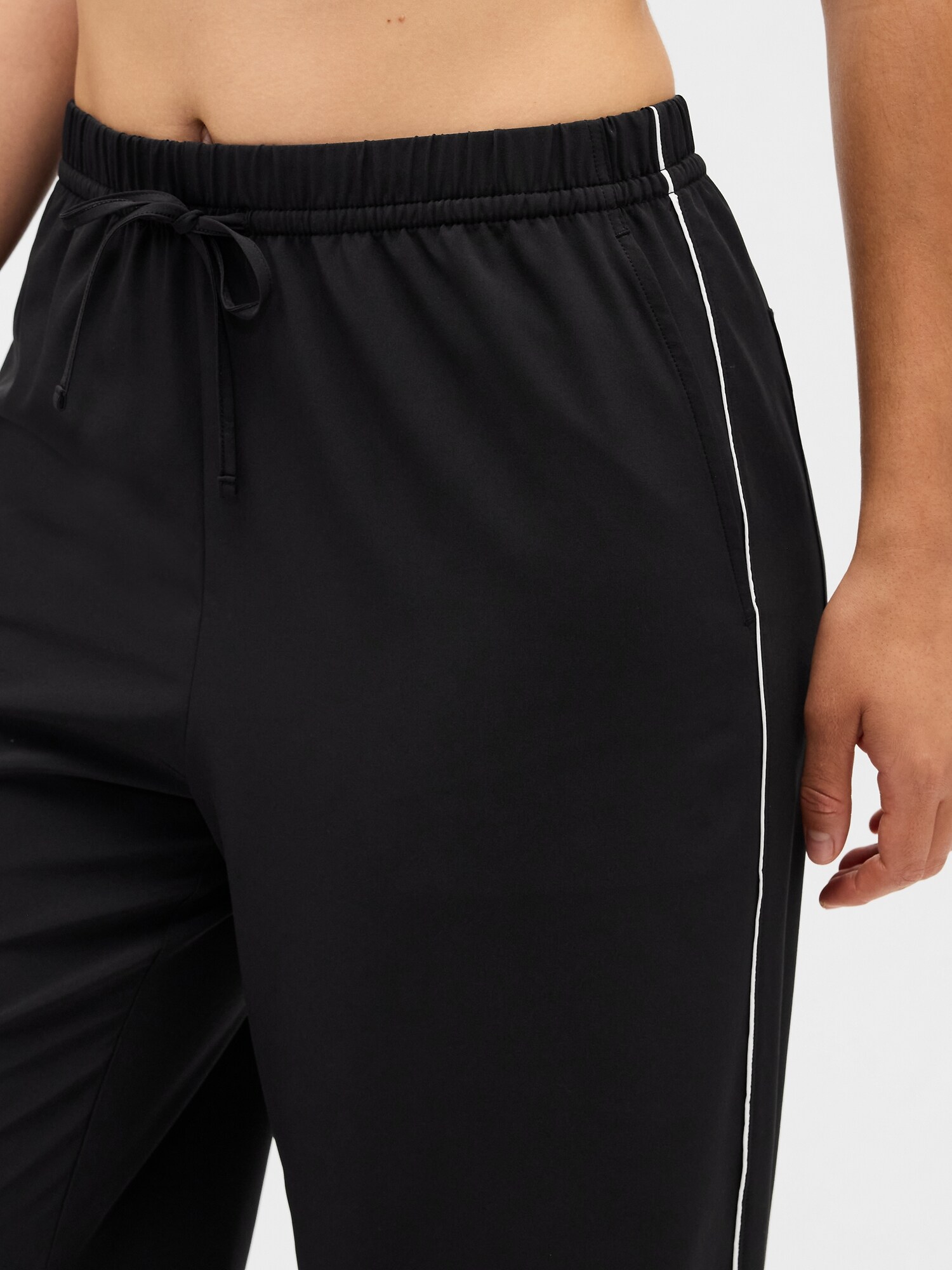 GapFit ハイライズ ルーズフィット ランアラウンド パンツ-3