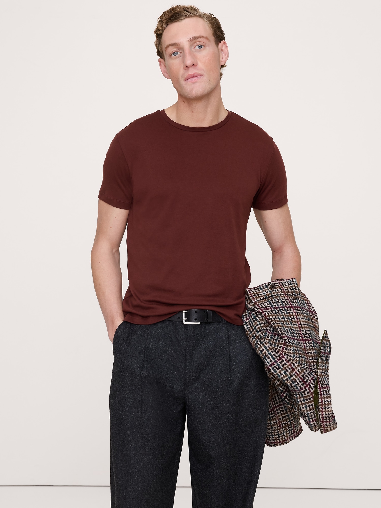 T-SHIRT AU TOUCHER LUXUEUX