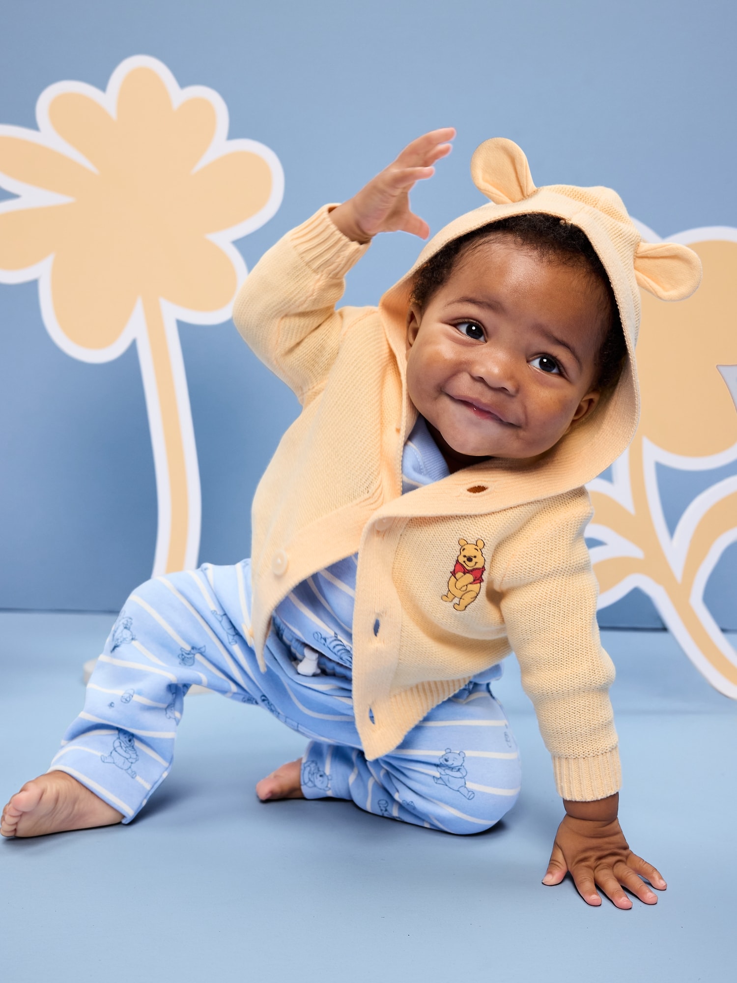 Old Navy x Disney Winnie the Pooh Hooded Button-Front Sweater for Baby