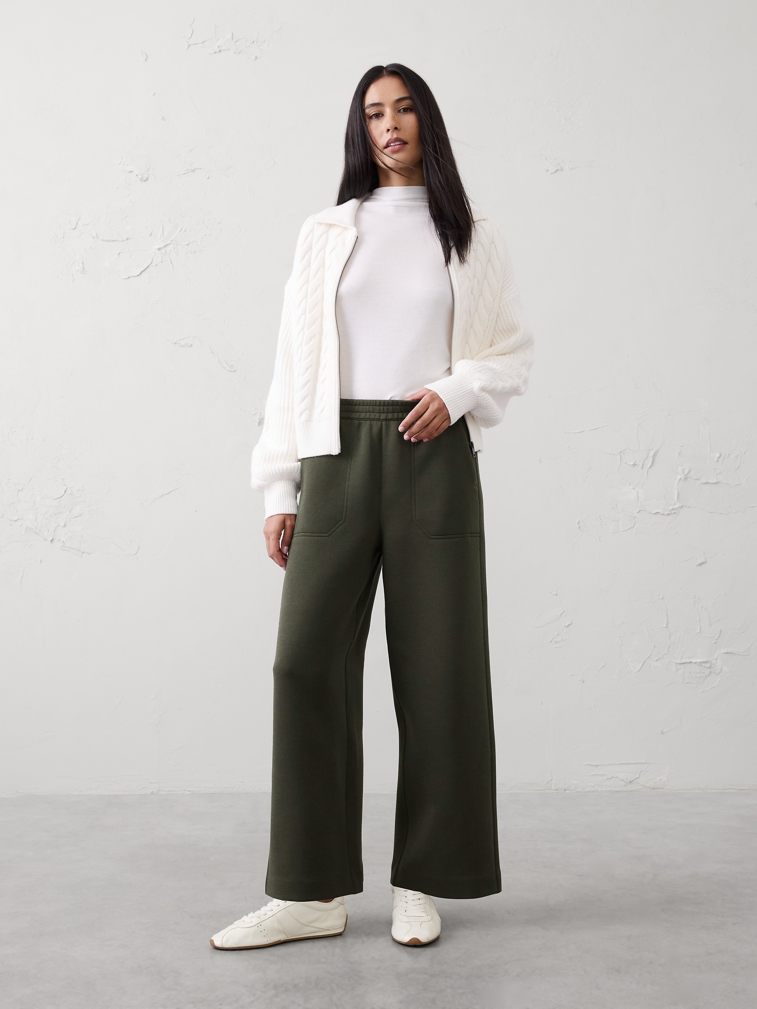 Weekender Wide-Leg High-Rise Ankle Pant