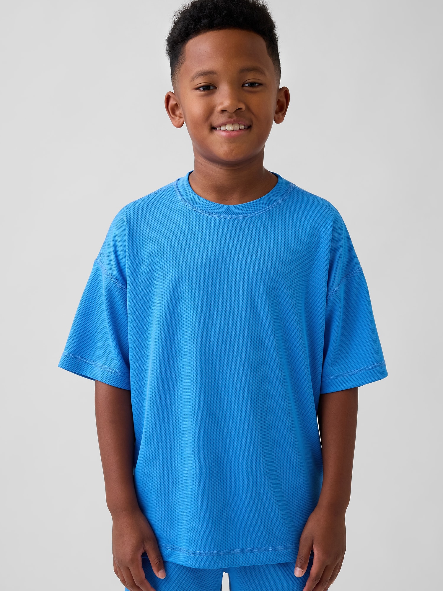 T-SHIRT GAPFIT TECH EN MAILLE EN POLYESTER RECYCLÉ POUR ENFANT