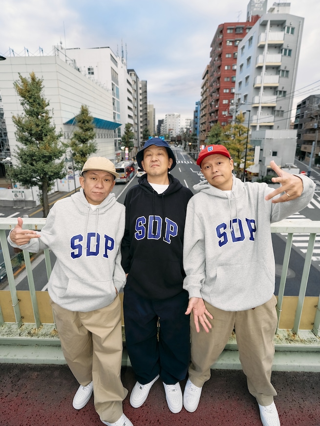 Gap×SDP アーチロゴ フーディー-3