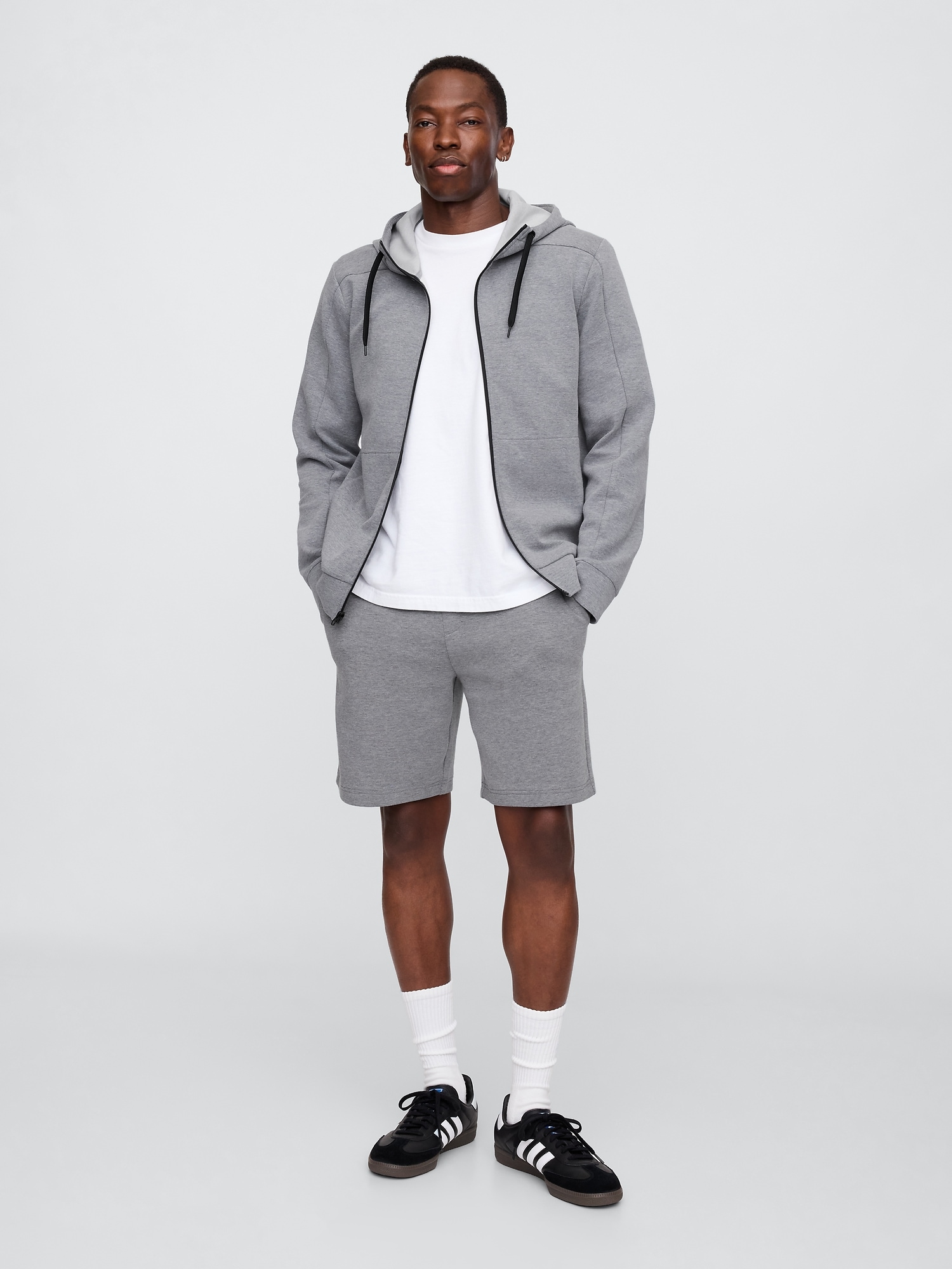 GapFit 8インチ パフォーマンス ショートパンツ-0