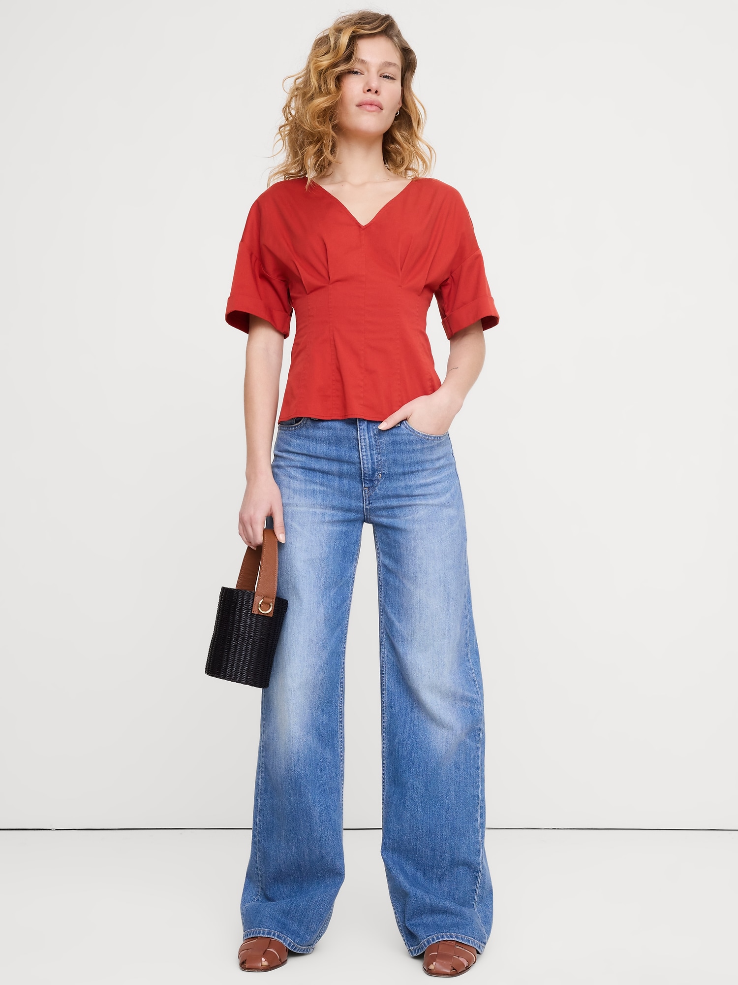 HAUT EN COTON DOUX À TAILLE AJUSTÉE