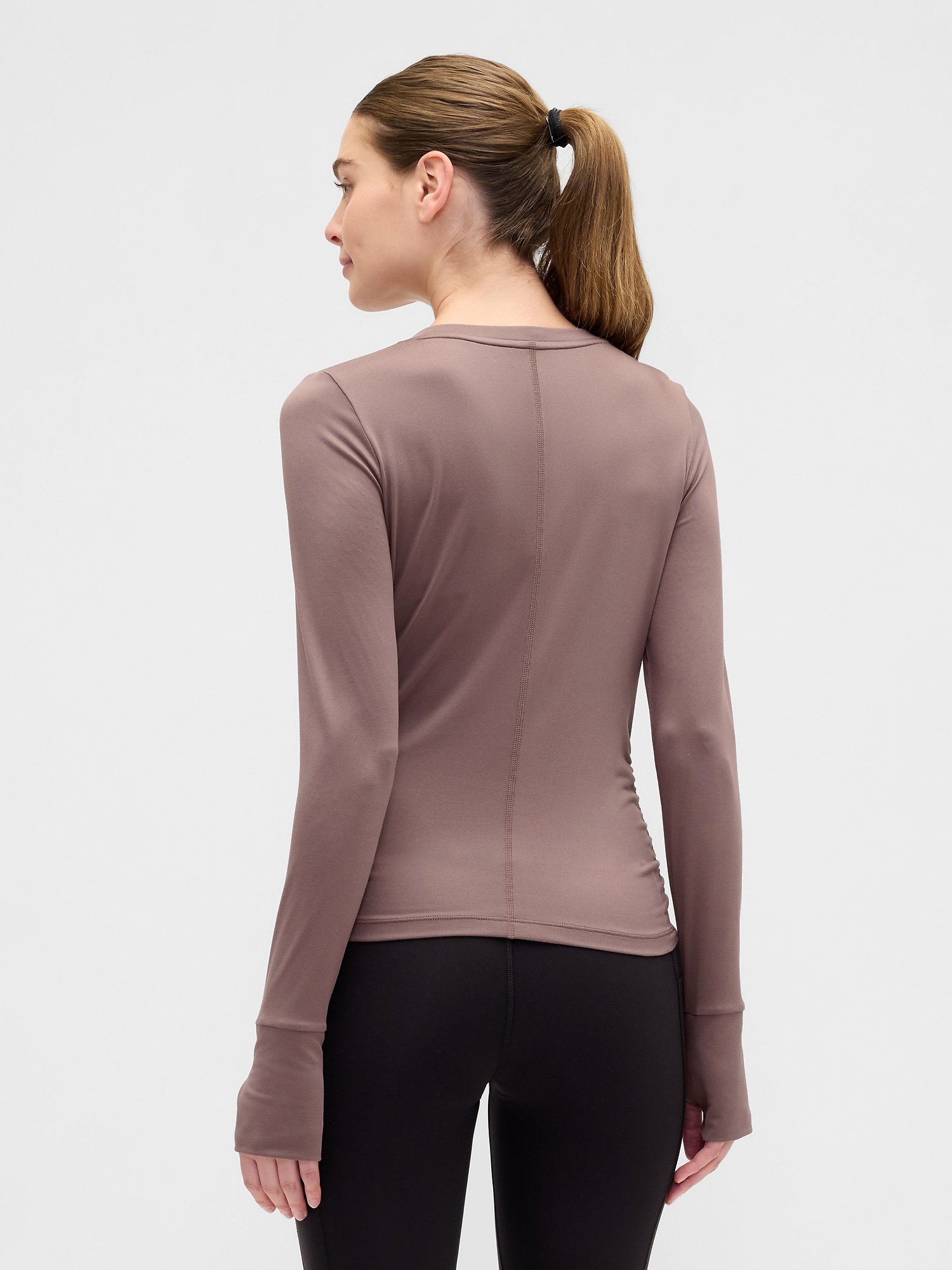 GapFit ブラッシュド ジャージー ルーシュTシャツ-1