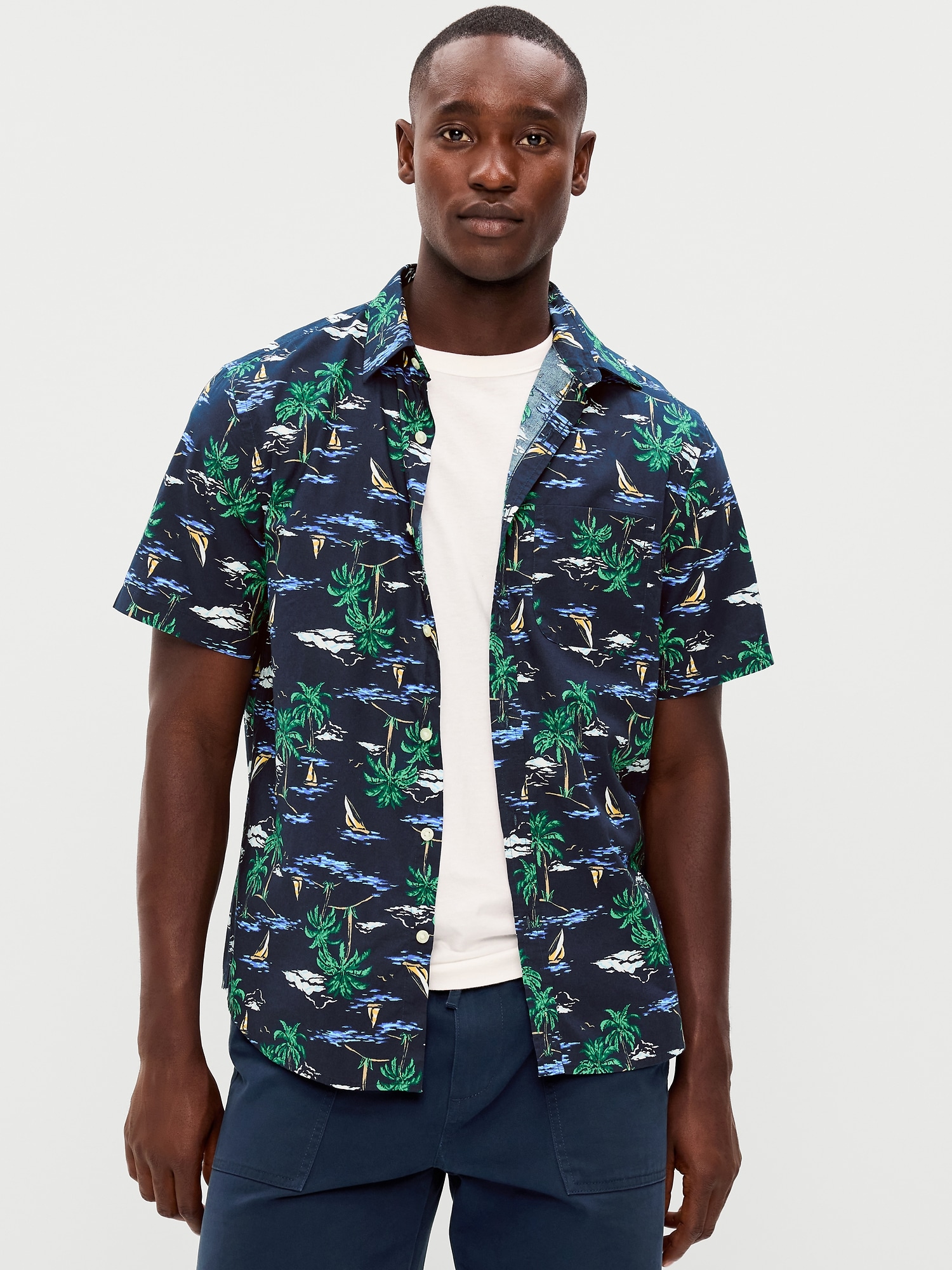 CHEMISE PASSE-PARTOUT DE COUPE CLASSIQUE