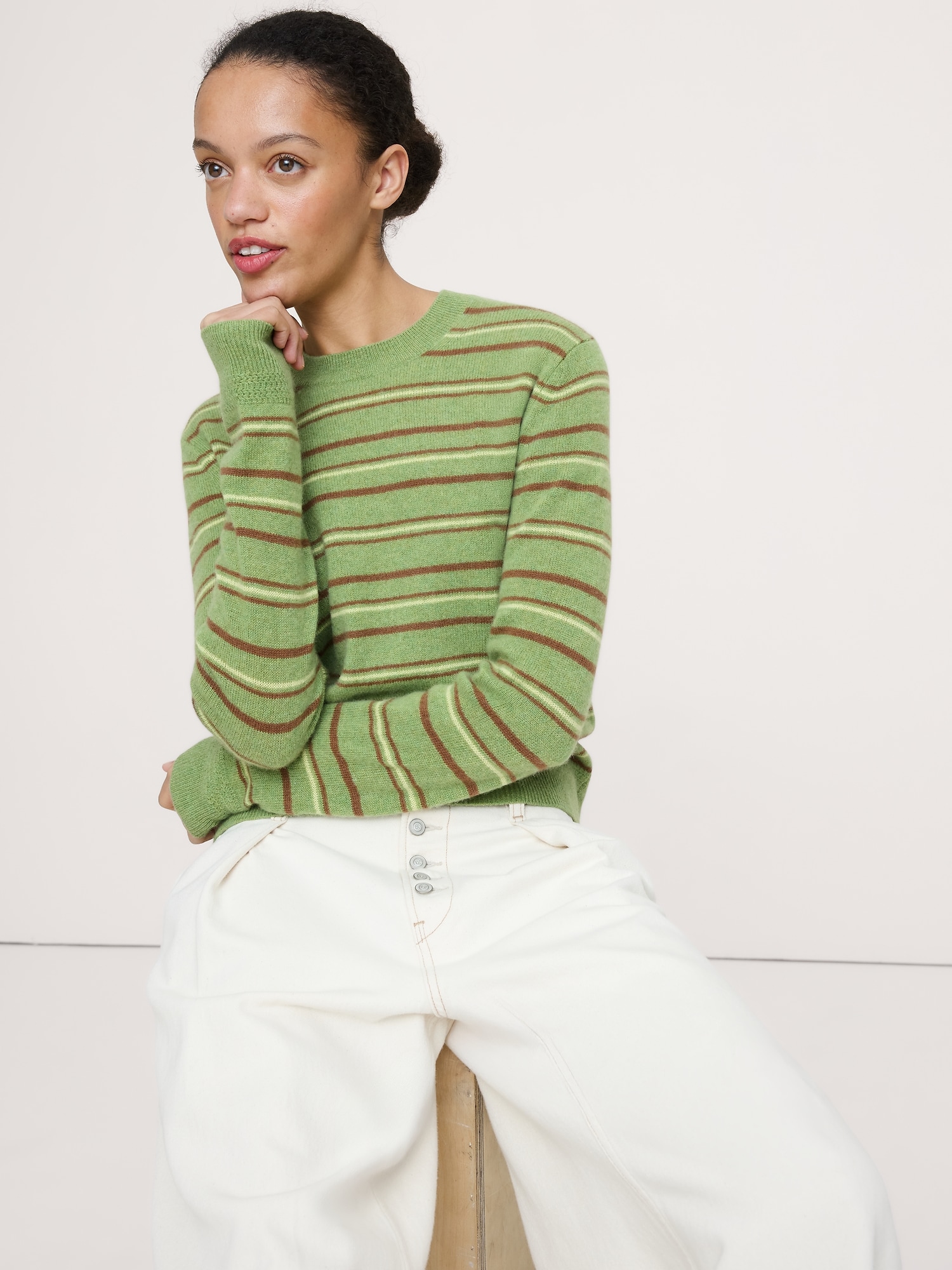 CHANDAIL RAS DU COU EN CACHEMIRE LÉGER