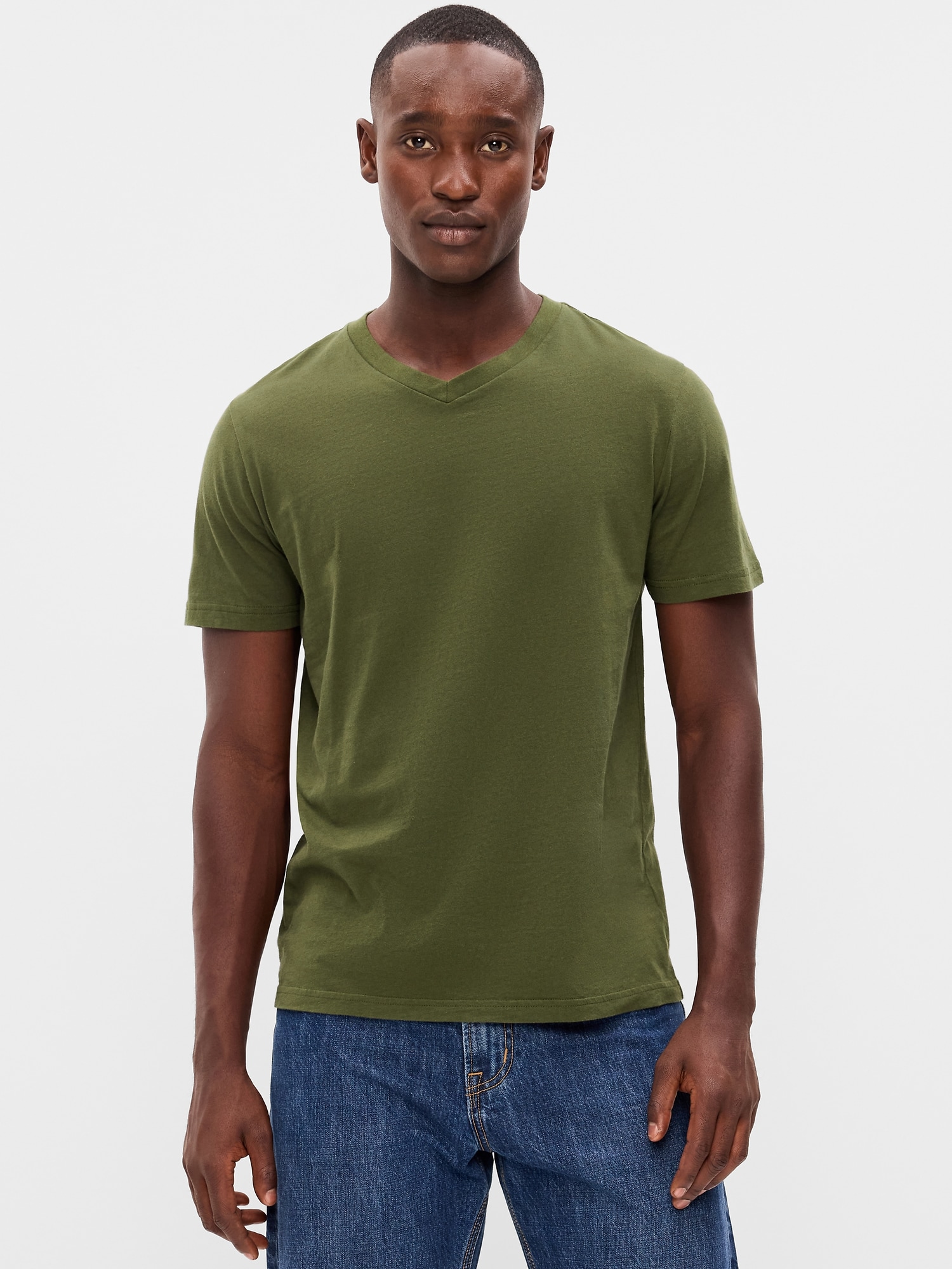 T-SHIRT À ENCOLURE EN V