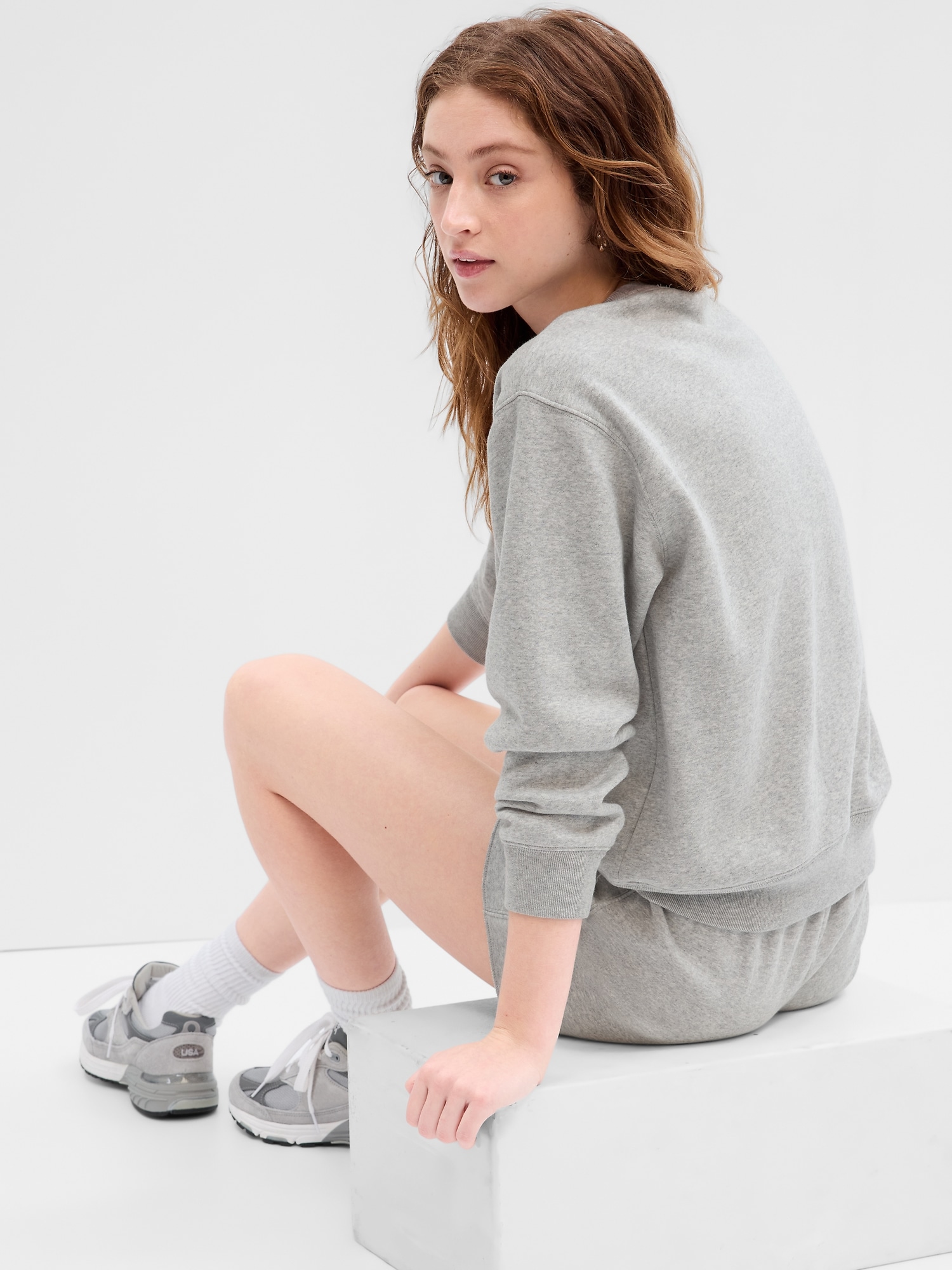 GAPロゴフリース スウェットシャツ-1