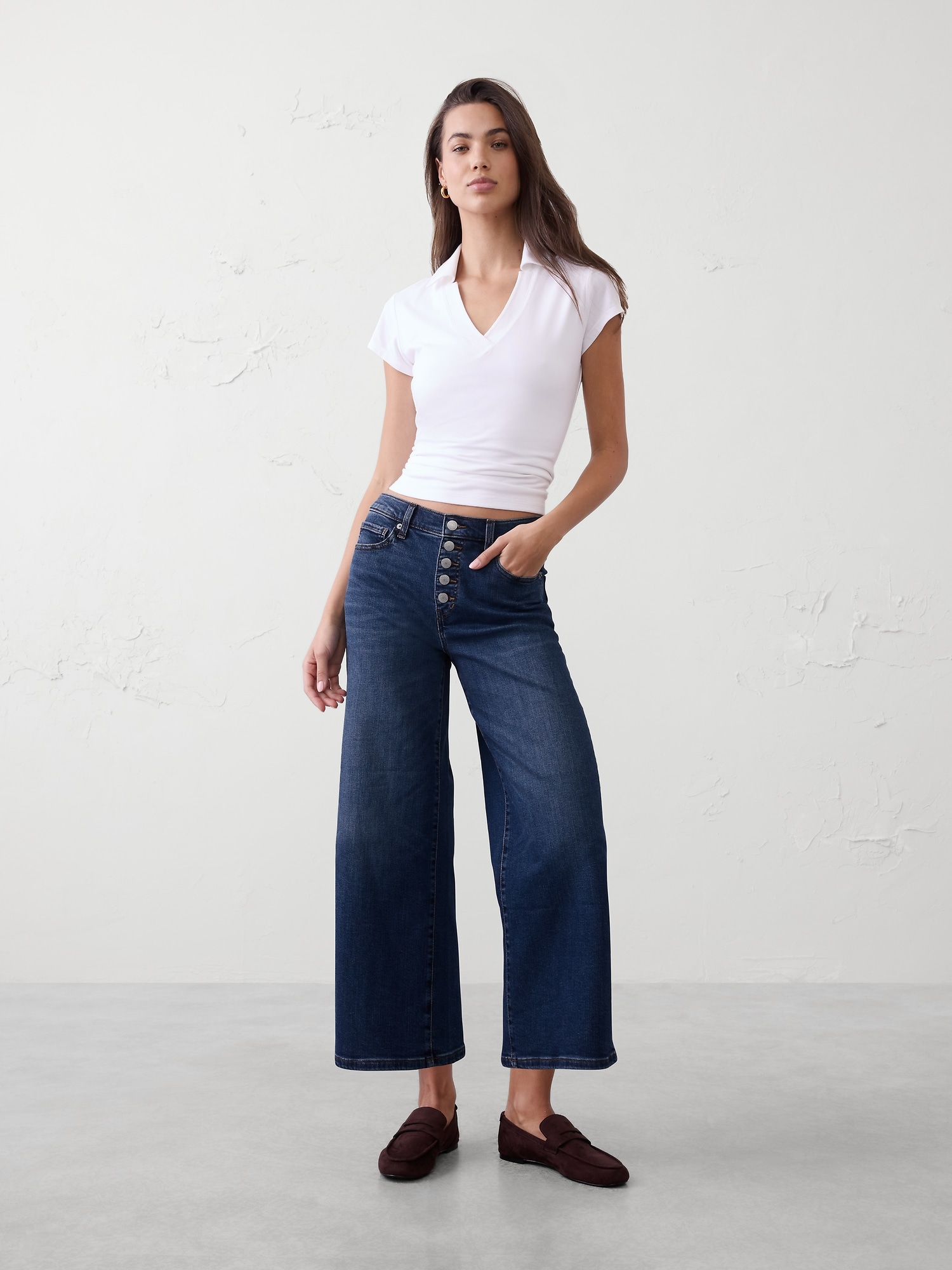 Wide-Leg High-Rise Cropped Jean