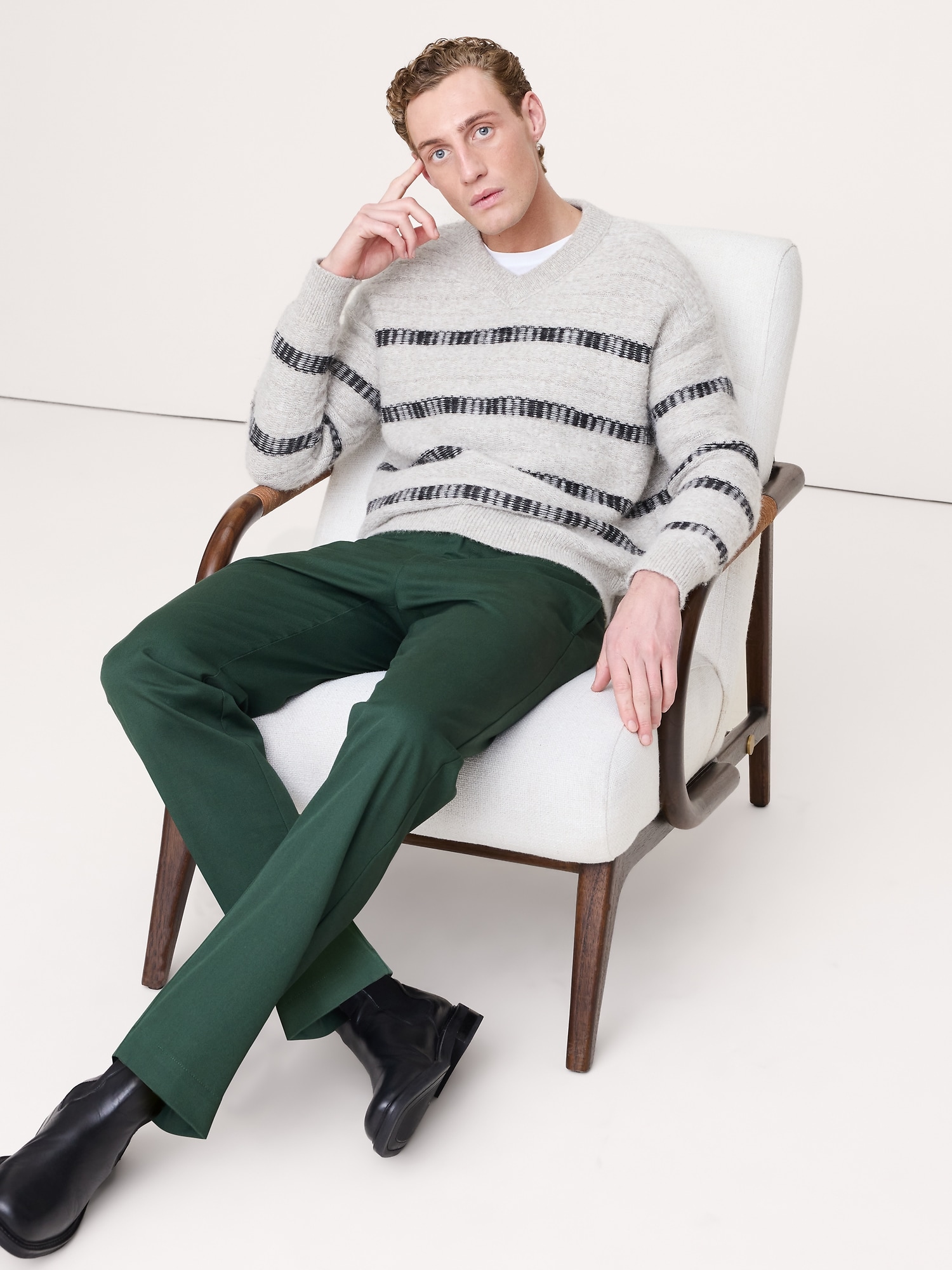 CHINO DROIT EN TISSU ITALIEN EXTENSIBLE