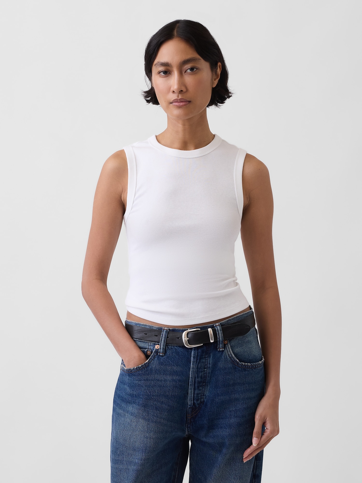 CAMISOLE MODERNE RAS DU COU