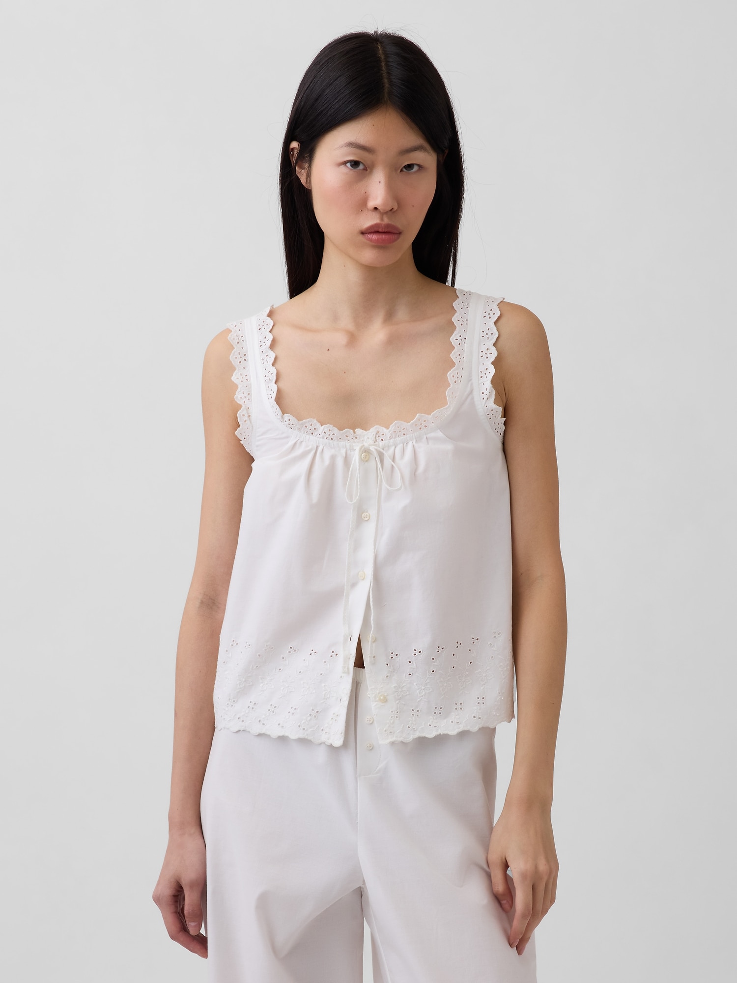 CAMISOLE BRODÉE DE PYJAMA