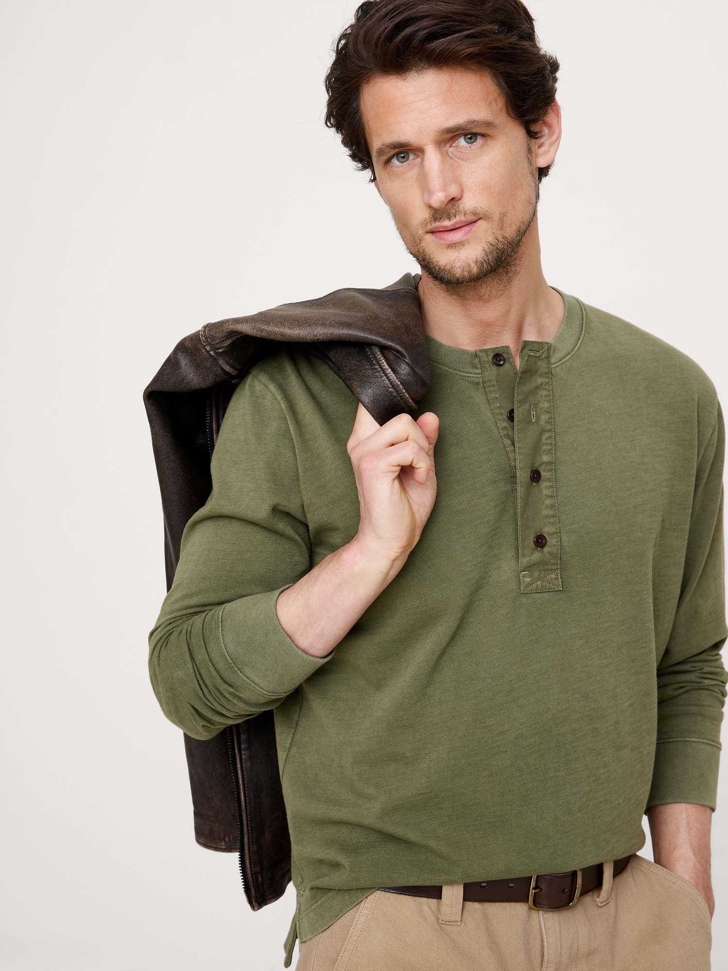 T-SHIRT HENLEY CLASSIQUE EN COTON FLAMMÉ