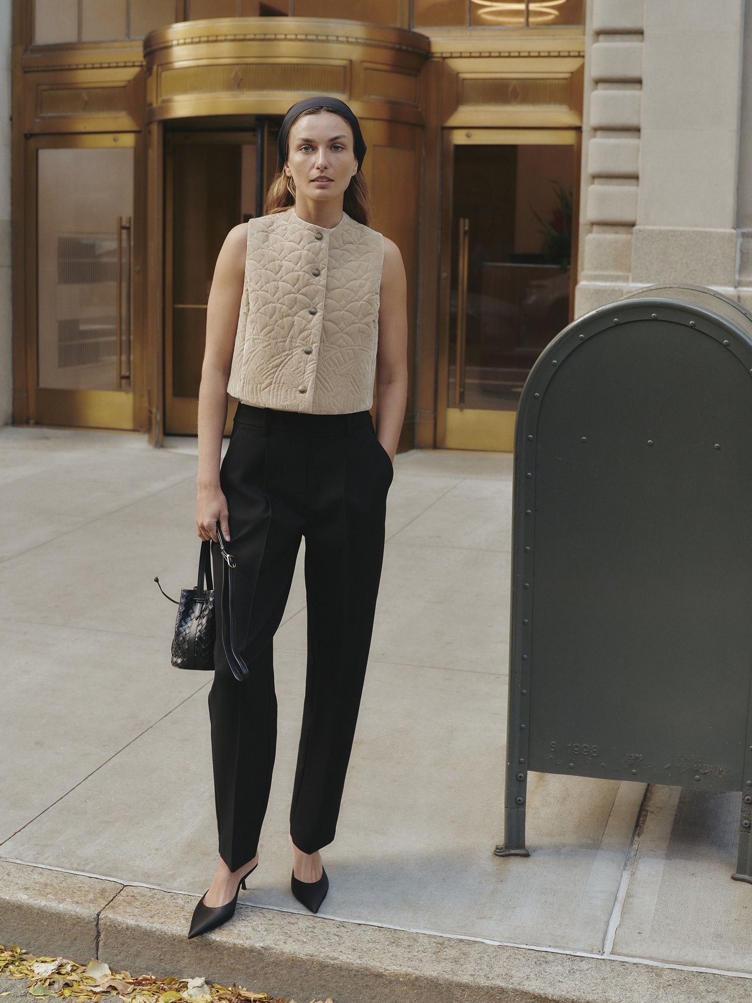 ハイライズ テーパード ドレーピー ポンチ プルオン パンツ-5