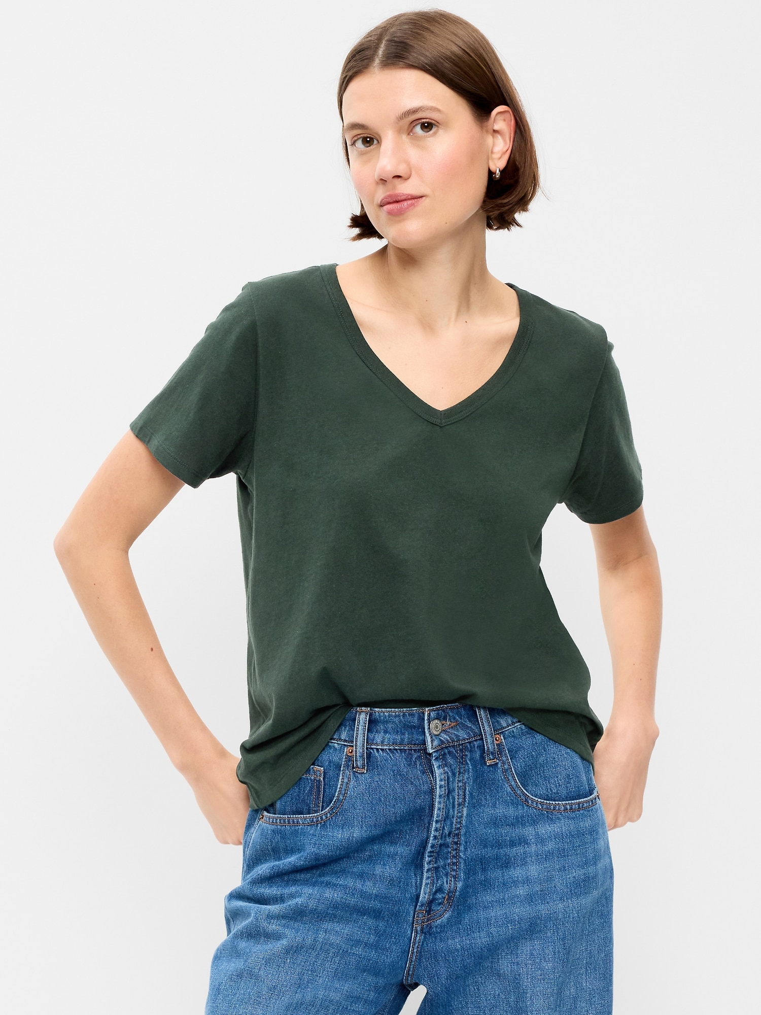 T-SHIRT PASSE-PARTOUT À ENCOLURE EN V