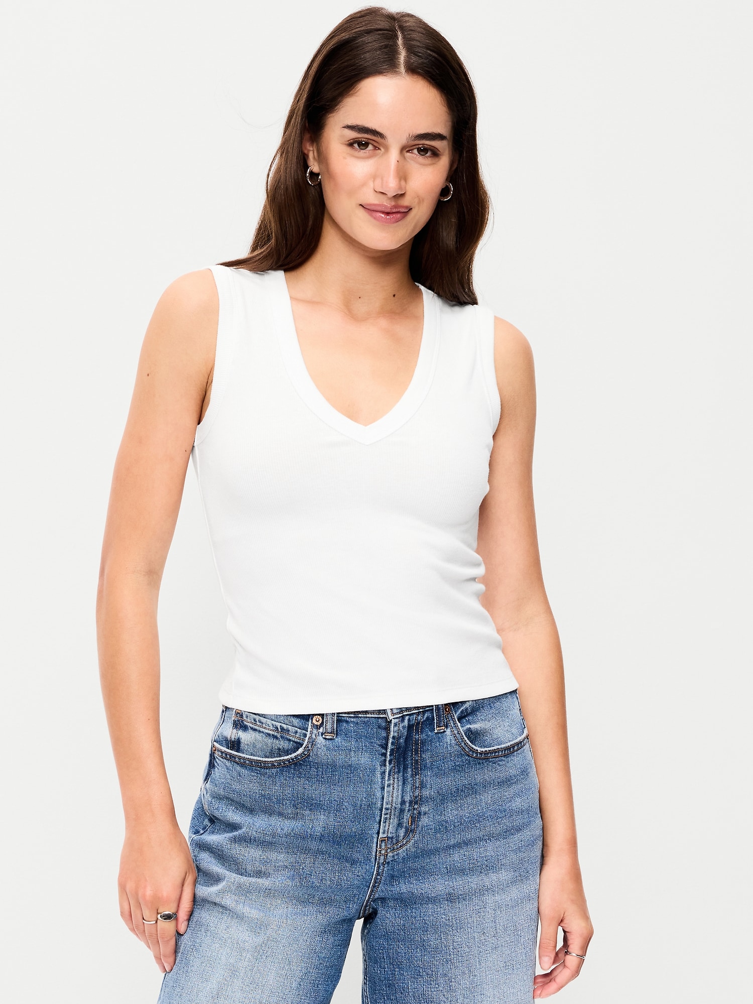 CAMISOLE COURTE MOULANTE À ENCOLURE EN V